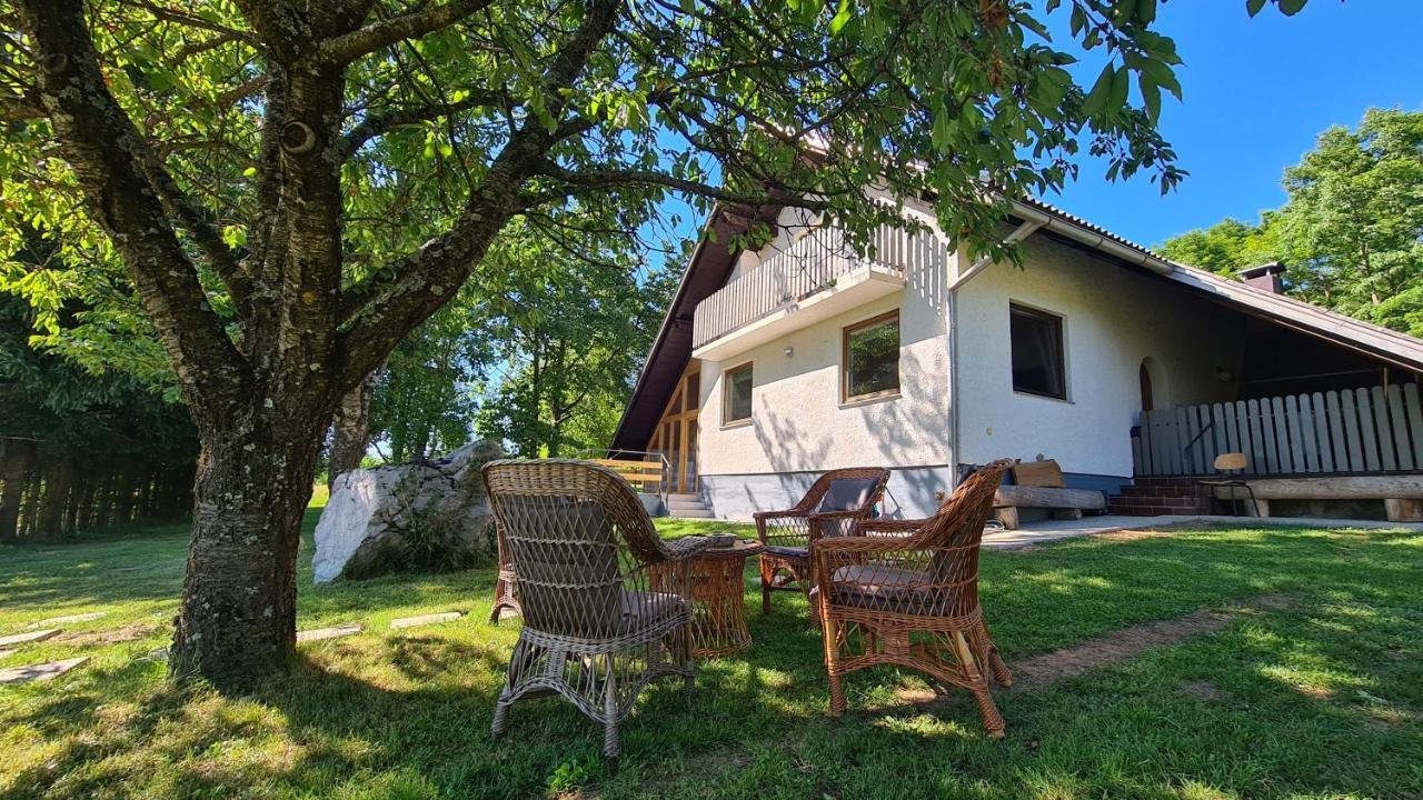 Forestside House Gacka With Relax Area Sinac Luaran gambar